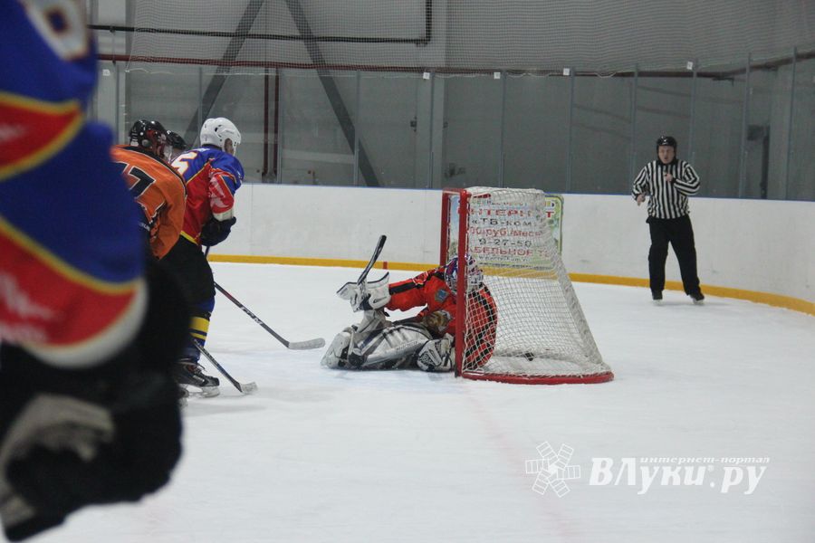 ХК «ЛукиСпорт» обыграл псковскую «Гвардию» по буллитам (ФОТО)