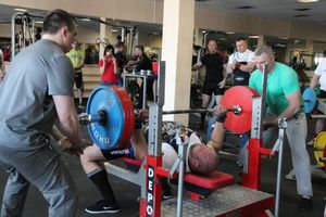 В Великих Луках состоялись Чемпионат и Первенство Псковской области по жиму штанги лежа (ФОТО)