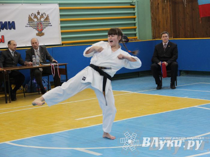 В Великих Луках прошел Открытый чемпионат Псковской области по каратэ