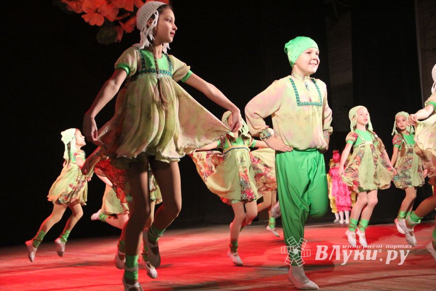 В Великих Луках отметили День матери (фото)