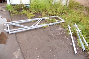 На проспекте Гагарина меняют дорожное ограждение (ФОТО)