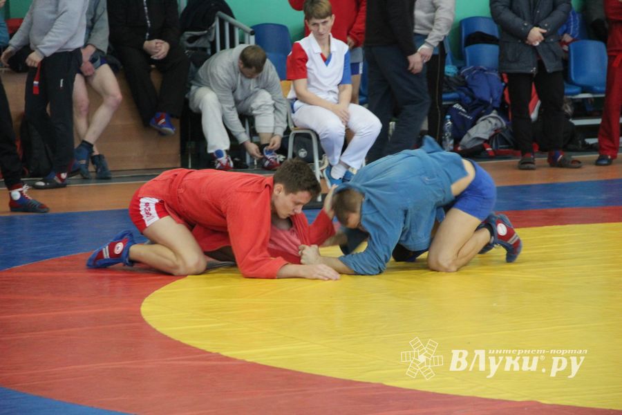 В Великих Луках - время жарких схваток (16+) (ФОТО)