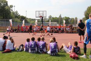 В Великих Луках прошли спортивные мероприятия, приуроченные ко Дню физкультурника (ФОТО)