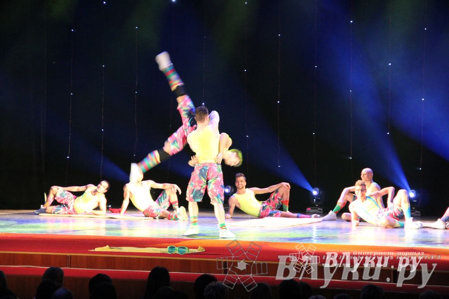 В Великих Луках состоялся концерт балета TODES