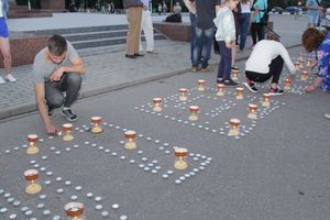 «Свеча памяти» в Великих Луках (ФОТО)