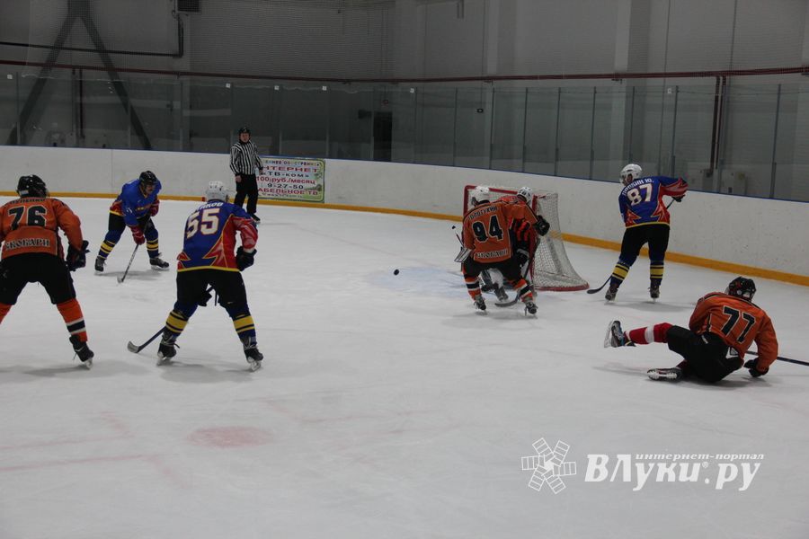 ХК «ЛукиСпорт» обыграл псковскую «Гвардию» по буллитам (ФОТО)