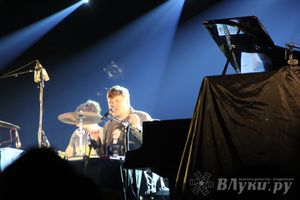 В Великих Луках выступила группа Би-2 (фото)
