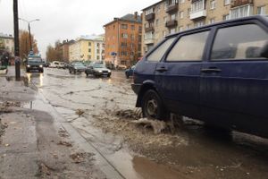 Великие Луки поплыли (ФОТО + ВИДЕО)