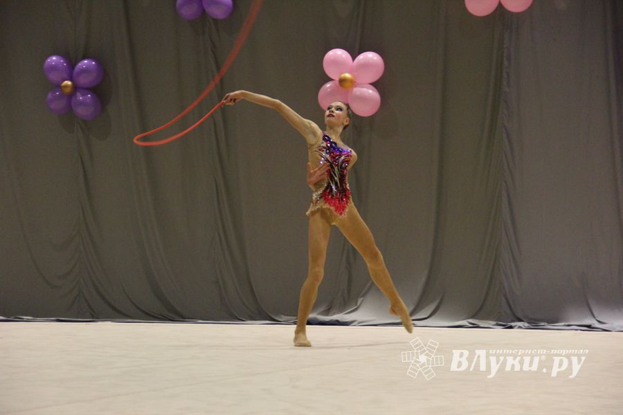 В Великих Луках завершился первый день соревнований Открытого Первенства города по художественной гимнастике (ФОТО) (0+))