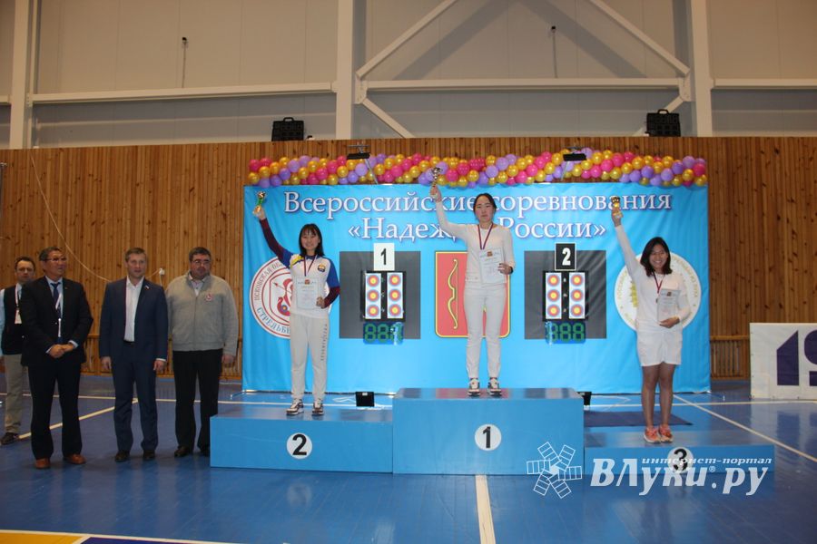 В Великих Луках завершились соревнования по стрельбе из лука «Надежды России» (ФОТО)