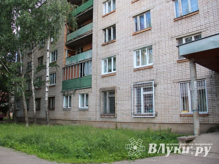 Великолучанин испугал соседей пожаром (ФОТО)