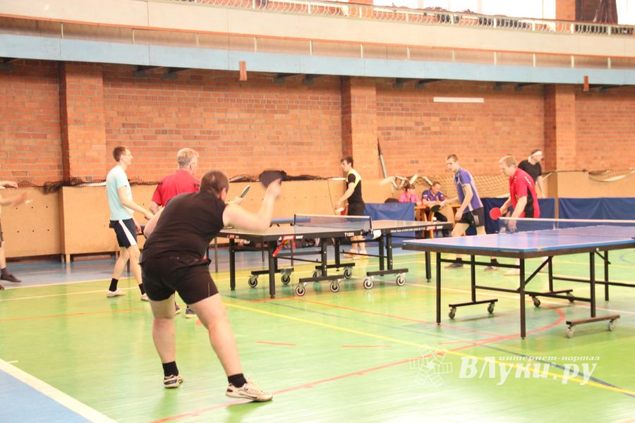 В Великих Луках прошел Кубок города по настольному теннису