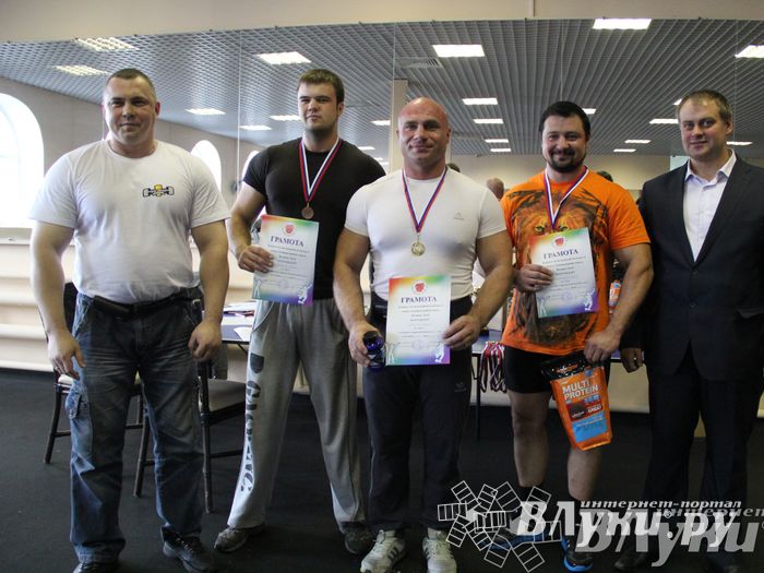 Первенство города по классическому жиму штанги и армлифтинг