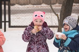 В детских садах Великих Лук празднуют Масленицу (ФОТО)