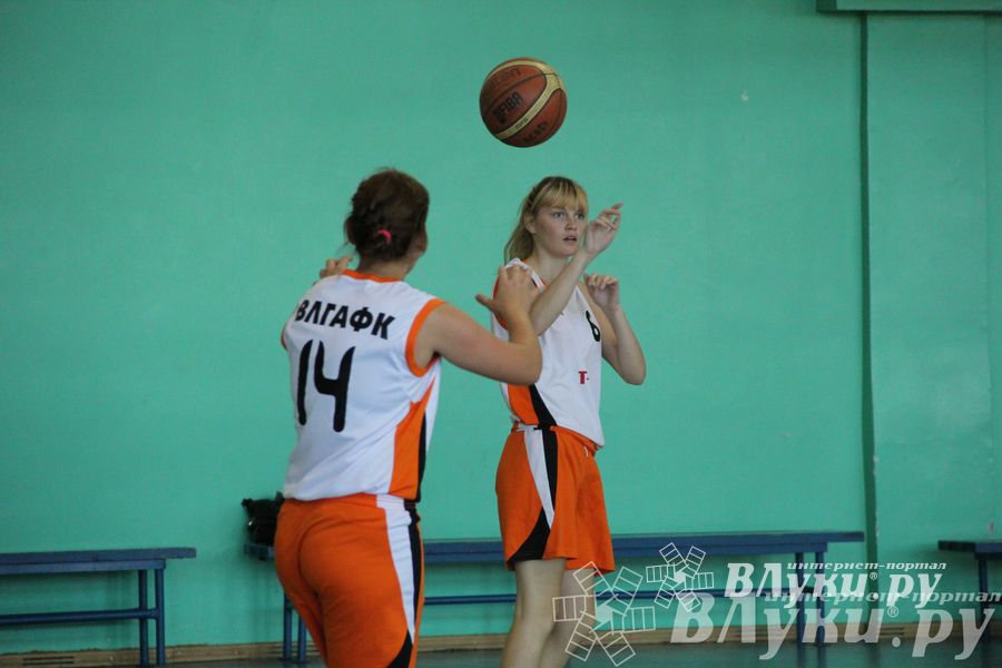 Кубок г. Великие Луки 2014 по баскетболу (фото)