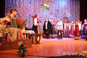  Рождественский концерт ансамбля «Заряница» прошел в Великих Луках (фото)
