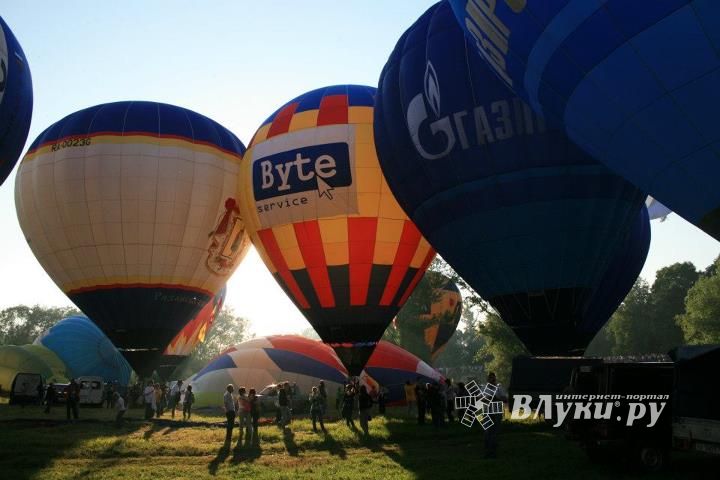 Открытие XVII Международной встречи воздухоплавателей в Великих Луках. Фото ФВС