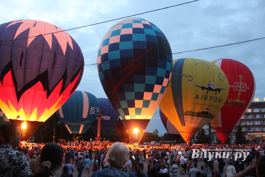 Ночным свечением аэростатов завершилась 24-я Международная встреча воздухоплавателей (ФОТО)