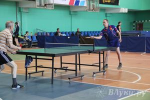 В Великих Луках прошел Кубок города по настольному теннису (фото)