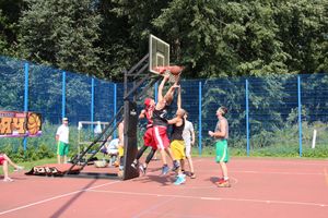 В Великих Луках прошли спортивные мероприятия, приуроченные ко Дню физкультурника (ФОТО)