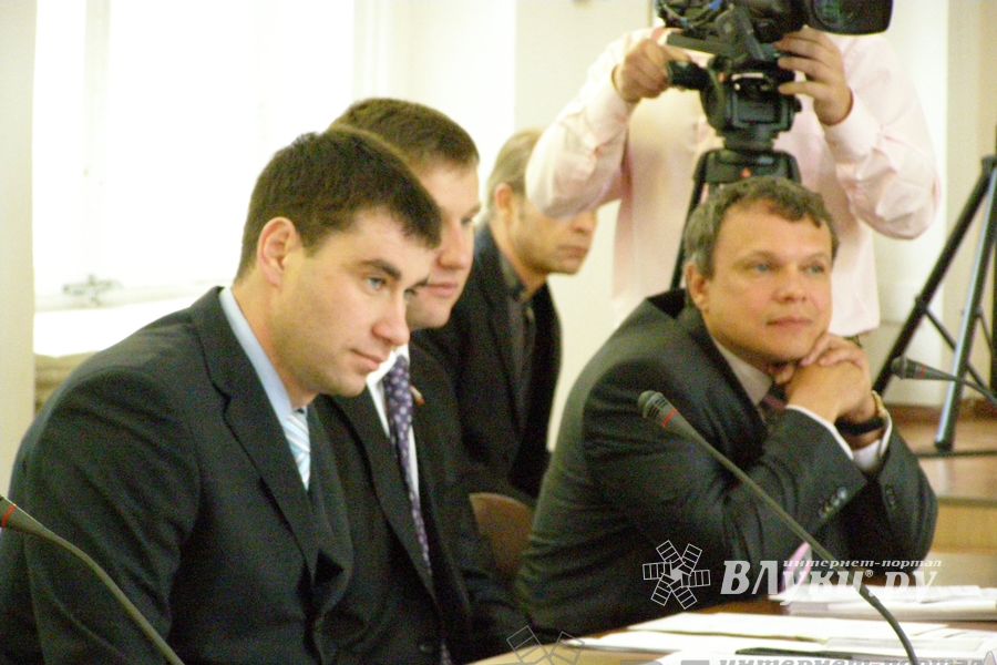 Выбор главы администрации Великих Лук