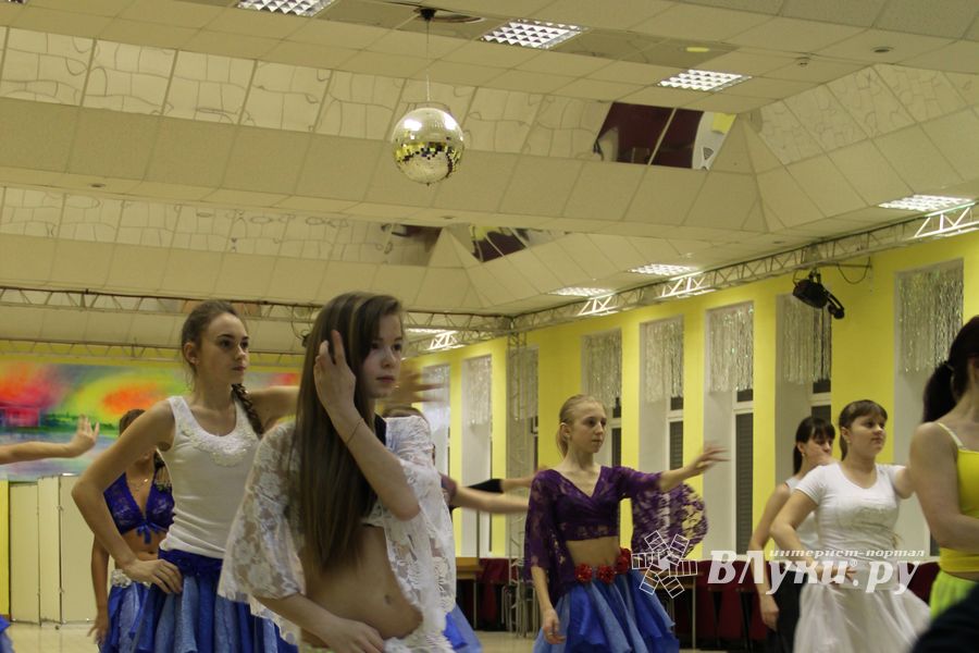 В великих Луках выступил московский коллектив фламенко