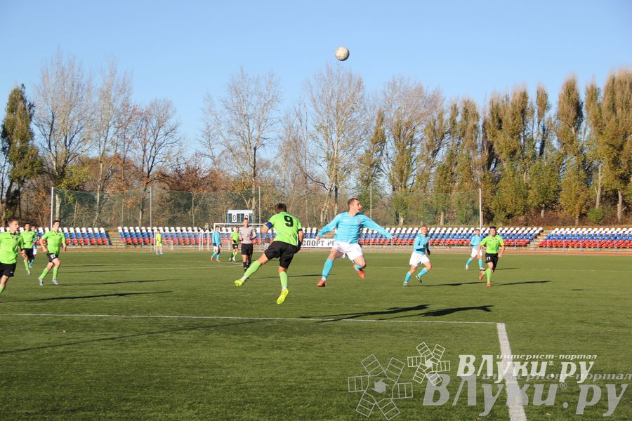 Футбольный матч «Луки-Энергия» — «Карелия» (фото)