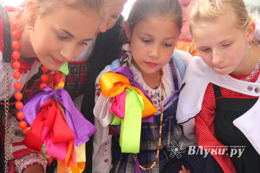 «Куклоград» и «Город мастеров» на праздновании Дня города Великие Луки (ФОТО)