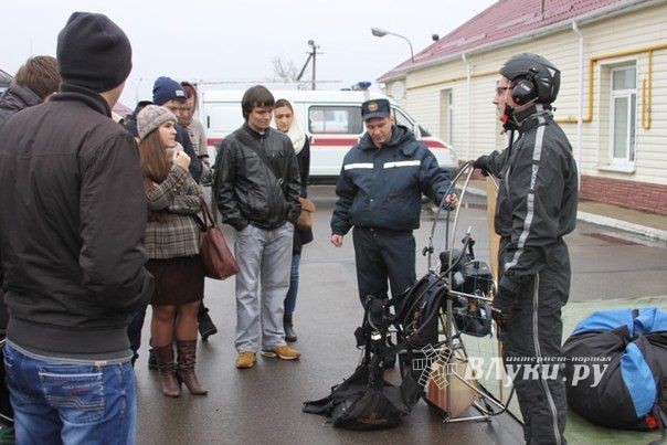 Псковские студенты побывали в гостях у пожарных и спасателей (фото)