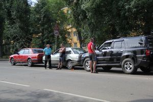 В Великих Луках столкнулись 5 автомобилей (ФОТО)