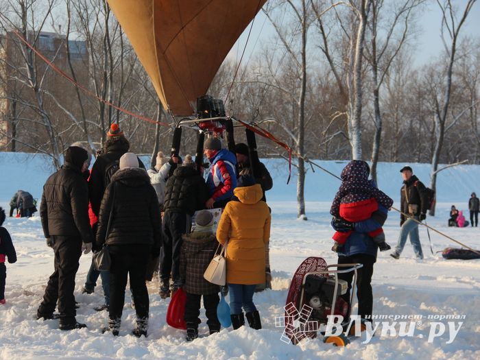 Великолукские пилоты присоединились к Рождественской фиесте «Яблоки на снегу» (ФОТО)