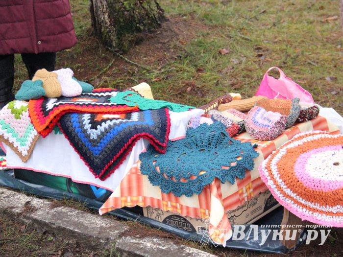 В Великих Луках сожгли Масленицу (фото)