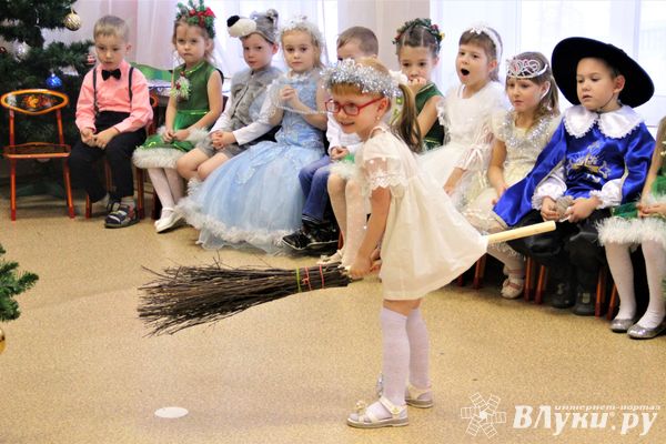 Волшебный новогодний утренник прошёл в детском саду №16 (ФОТО)