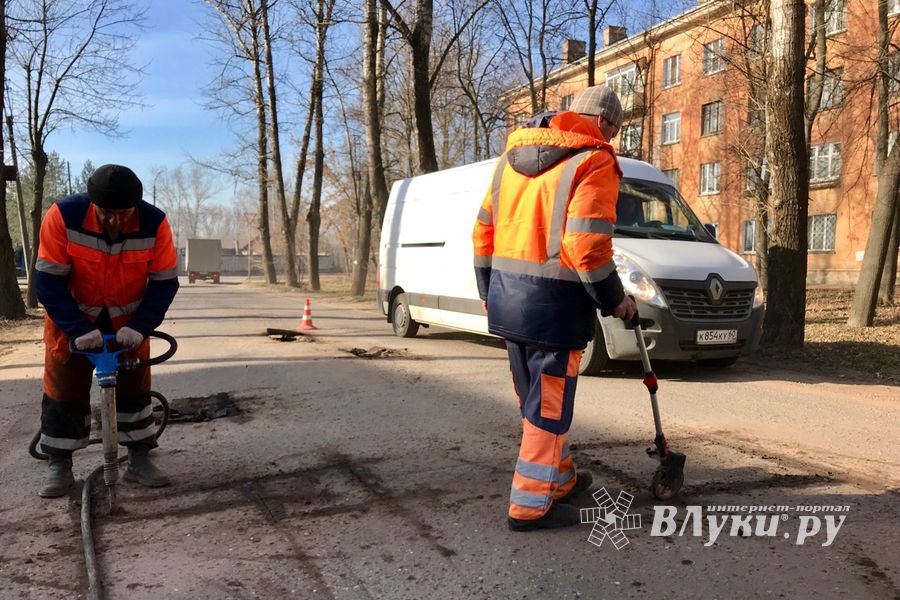 Ямочный ремонт на ул. Нелидовской (ФОТО)