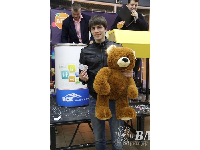 В ТЦ «Апельсин» прошла весенняя ночь распродаж