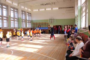 В Великих Луках проходят спортивные соревнования среди дошколят «Юные олимпионики» (ФОТО)