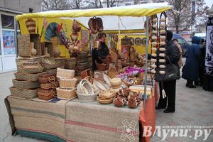 Универсальная выставка малого и среднего бизнеса открылась в Великих Луках (фото)