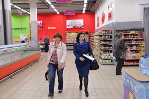 В Великих Луках проверили бахчевые (ФОТО)