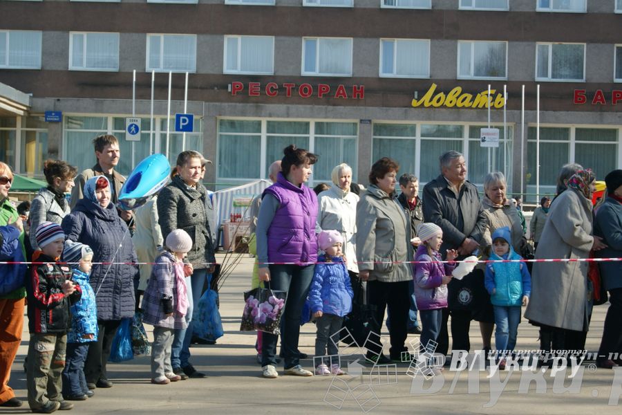 Весенняя ярмарка 2013 прошла в Великих Луках