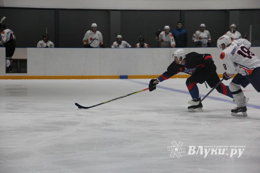 Великолукская команда «Экспресс 40+» дебютировал в НХЛ (ФОТО)