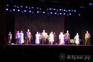 Государственный ансамбль «Русский Север» представил в Великих Луках мюзикл «Василий Теркин» 