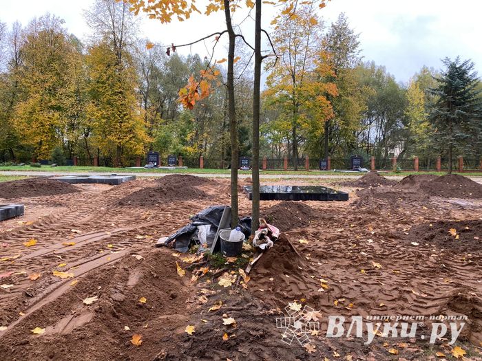 Продолжается реконструкция воинского мемориала (ФОТО)