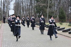 Родственники погибших солдат приняли участие в возложении цветов в Великих Луках