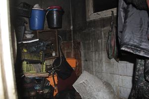 Фоторепортаж: пожар на Зверева в Великих Луках (ФОТО 18+)