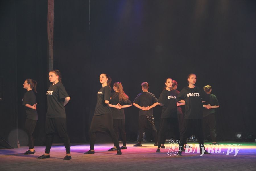 18 мая состоялся юбилейный концерт коллектива мажореток «Золотые погоны» (ФОТО)