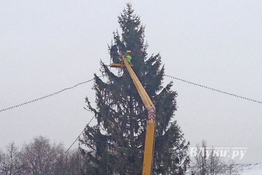 Город готовится к Новому году