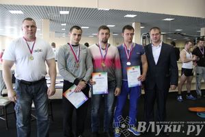 Первенство города по классическому жиму штанги и армлифтинг