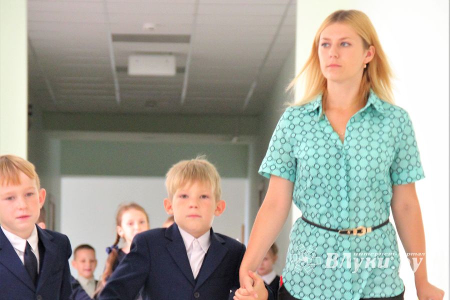 Первоклассников школы №13 посвятили в пешеходы (ФОТО)