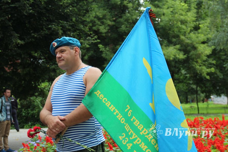 В Великих Луках начались мероприятия, посвященные Дню ВДВ (ФОТО)
