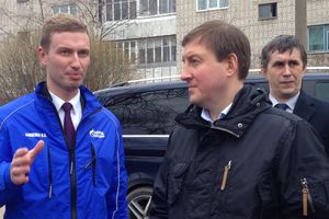 Андрей Турчак посетил строящийся спорткомплекс на Пескарёва (ФОТО)